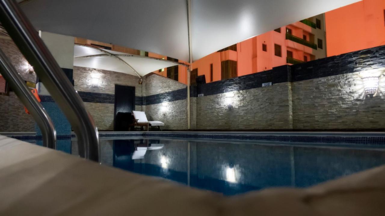 Manama Tower Hotel Eksteriør billede